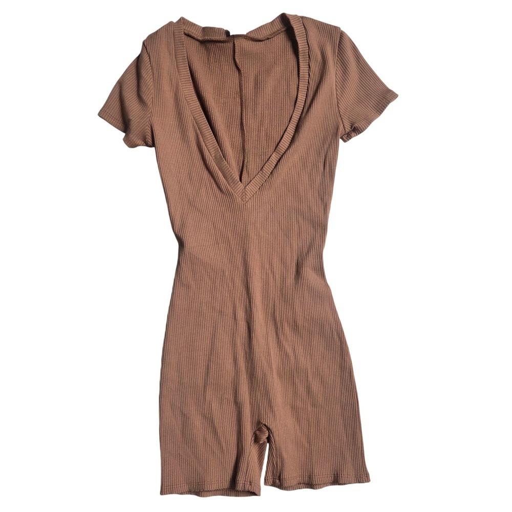 LA Luxe Brown Ribbed V-Neck Romper S Snatched Coquette Model Off Duty Minimalist